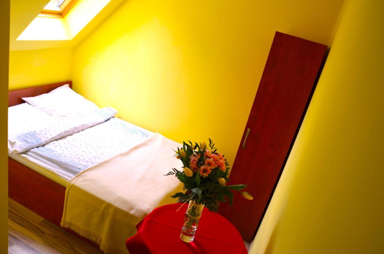 Osrodek Wypoczynkowo-Szkoleniowy Halny Hotell Zawoja Exteriör bild